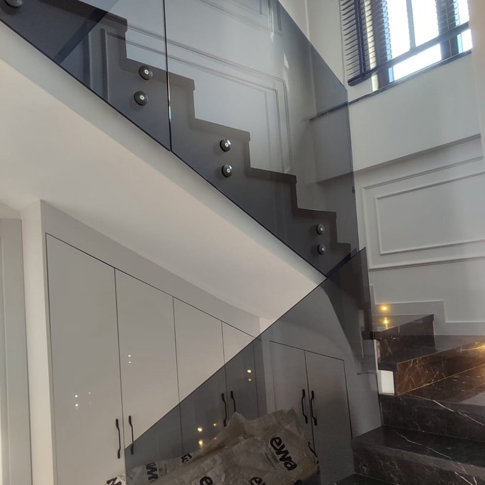 cam korkuluk modelleri, cam balkon korkuluk, temperli cam korkuluk, paslanmaz cam korkuluk, lamine cam korkuluk, cam merdiven korkuluğu, teras cam korkuluk, aluminyum cam korkuluk, cam korkuluk m2 fiyatları, havuz kenarı cam korkuluk